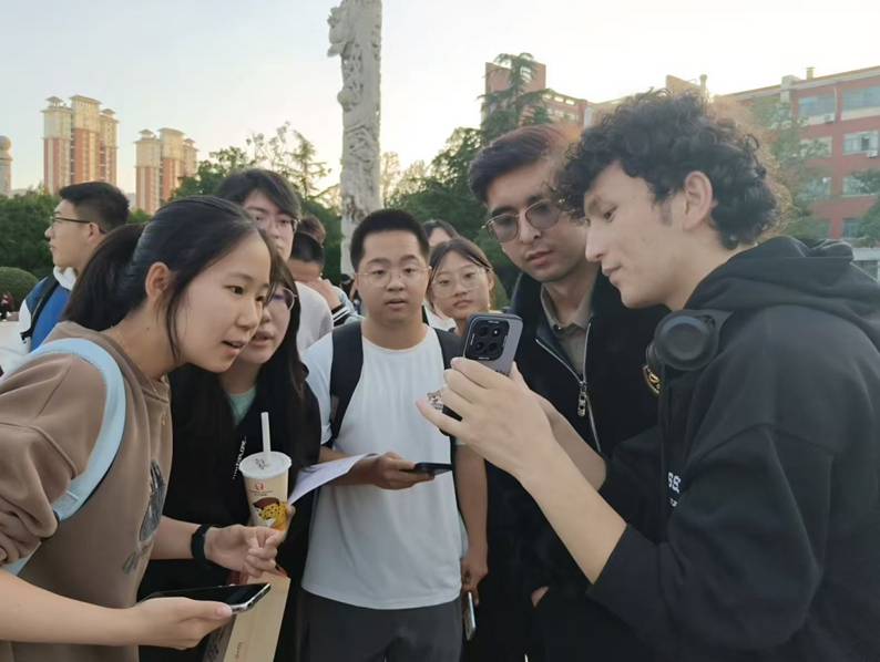 图片2 图片2